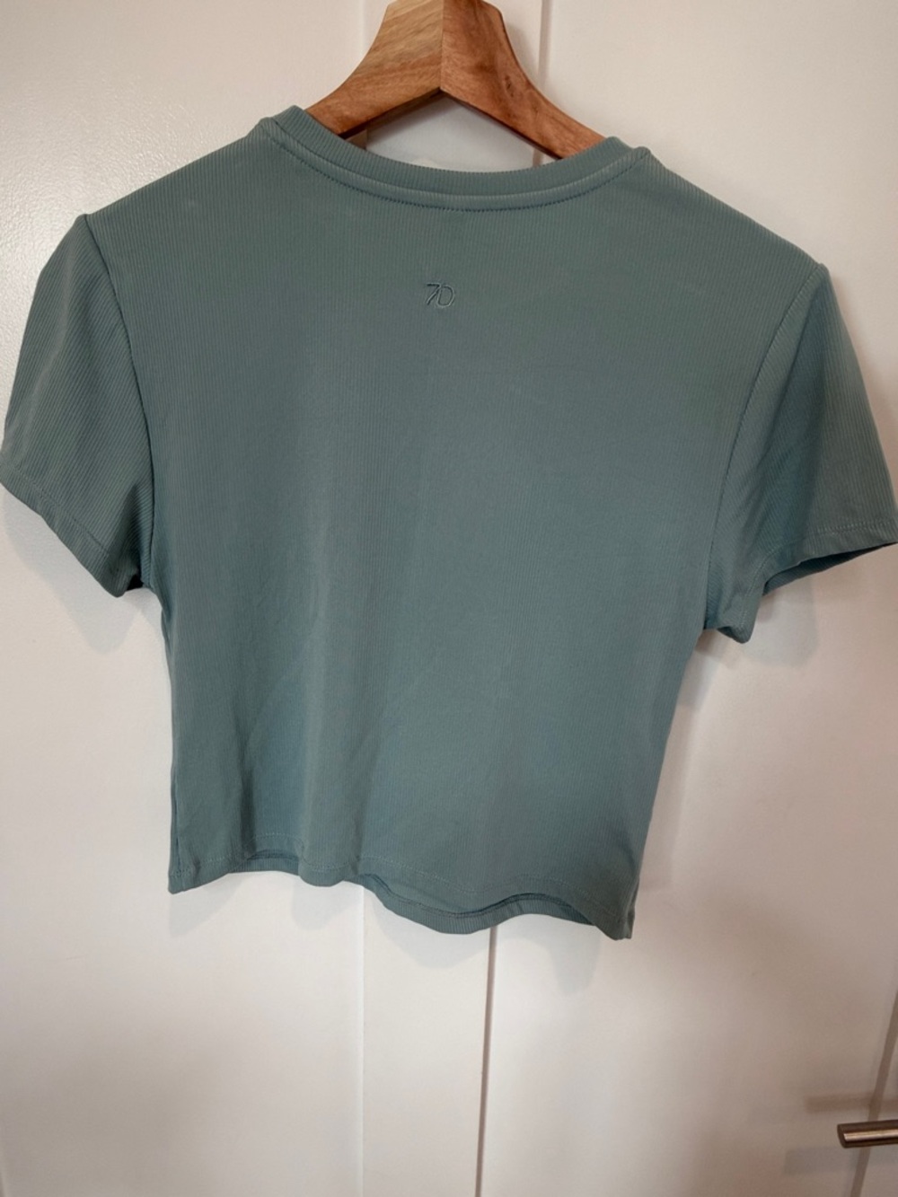 7 Diamonds Ribbed Crop Tee in Sage - Picture 3 of 4